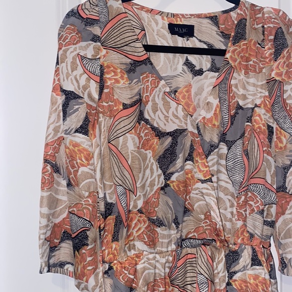 Printed romper with pockets - Picture 2 of 3